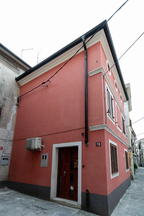 Sml Apartments 2 Izola Buitenkant foto
